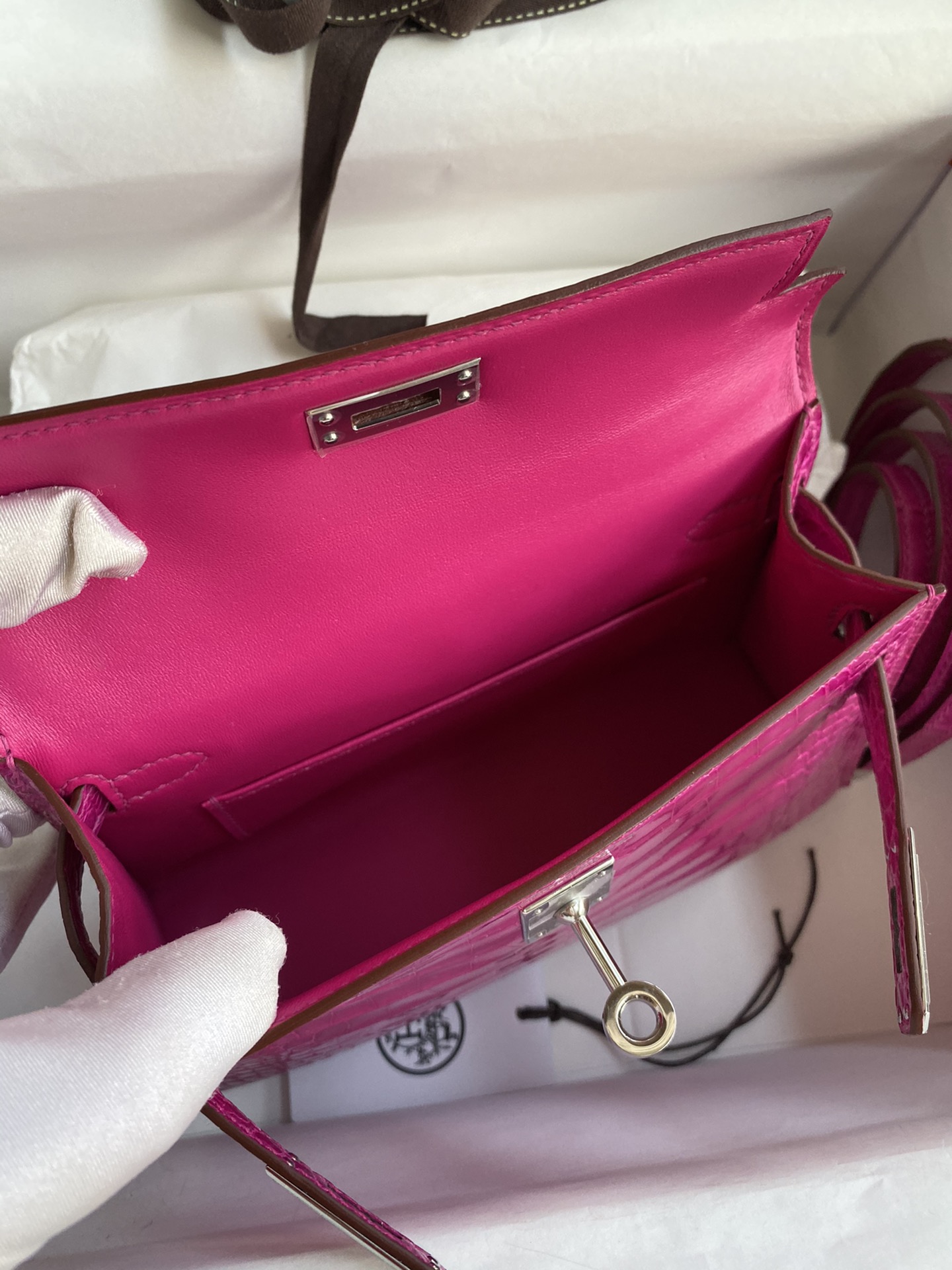 Hermes Kelly Mini II Bag 19CM In Rose Sheherazade Shiny Alligator Leather